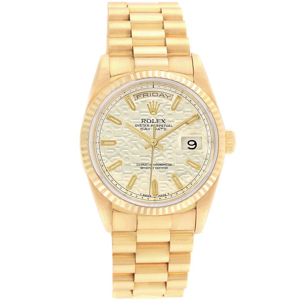 The image shows a front view of a Rolex President 18238 Men
s Yellow Gold Beige Dial 18238 Men
s Yellow Gold Beige Dial model watch, featuring its dial, bracelet, and crown.