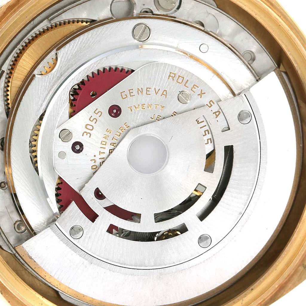 This image shows the internal mechanism of a Rolex President 18078 Men
s Yellow Gold White Dial 18078 Men
s Yellow Gold White Dial model watch from a top-down angle.