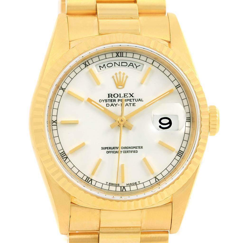 The image shows a front view of the Rolex President 18238 Men
s Yellow Gold White Dial 18238 Men
s Yellow Gold White Dial model watch, highlighting its dial, bezel, and bracelet.