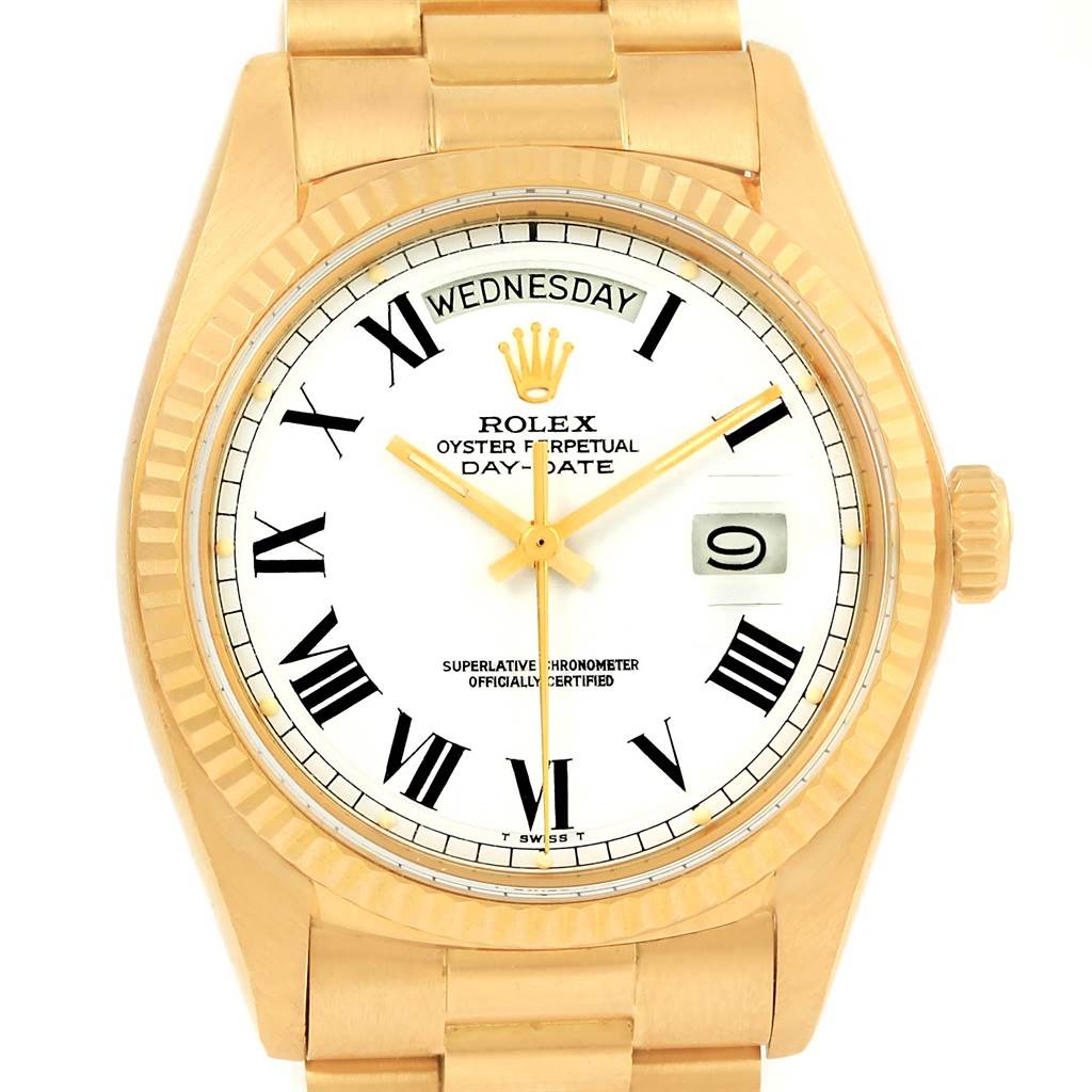 This image shows the dial, bezel, and bracelet of a Rolex President 1803 Men's Yellow Gold White Dial 1803 Men's Yellow Gold White Dial model watch in a straight-on angle highlighting its features.