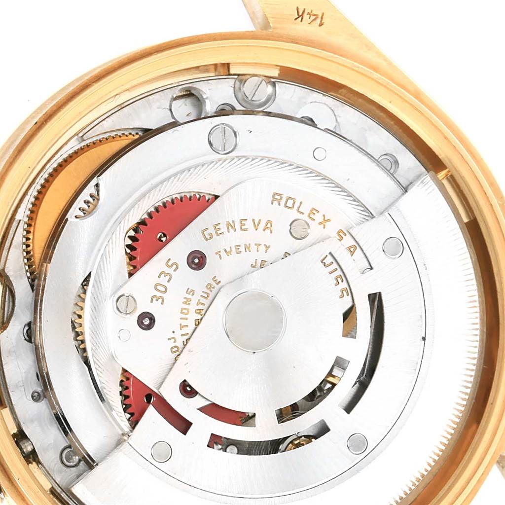 This image shows the internal movement mechanism of a Rolex President 15007 Men's Yellow Gold Champagne Dial 15007 Men's Yellow Gold Champagne Dial model watch.