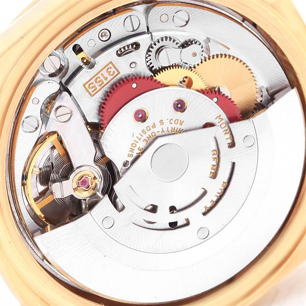 This image shows the movement mechanism and inner workings of a Rolex President 18238 Men
s Yellow Gold Champagne Dial 18238 Men
s Yellow Gold Champagne Dial model watch.