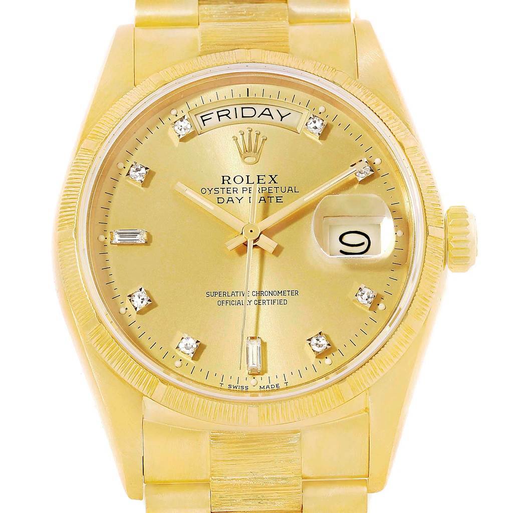 This is a front view of the Rolex President 18078 Men
s Yellow Gold Champagne Dial 18078 Men
s Yellow Gold Champagne Dial model watch showing its dial, crown, and bracelet.