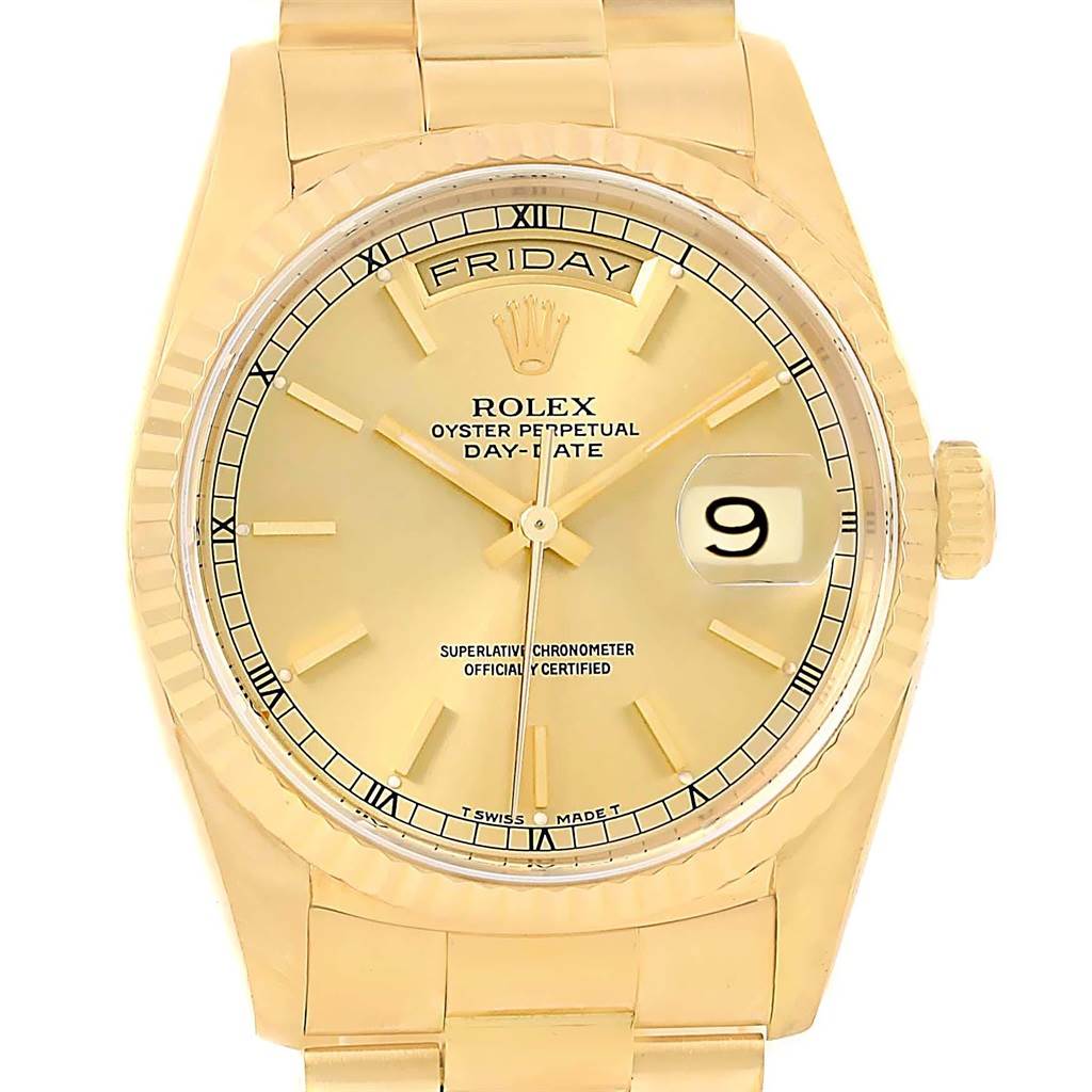The image shows the front view of a Rolex President 18238 Men
s Yellow Gold Champagne Dial 18238 Men
s Yellow Gold Champagne Dial model watch, highlighting its gold dial, day, and date display.