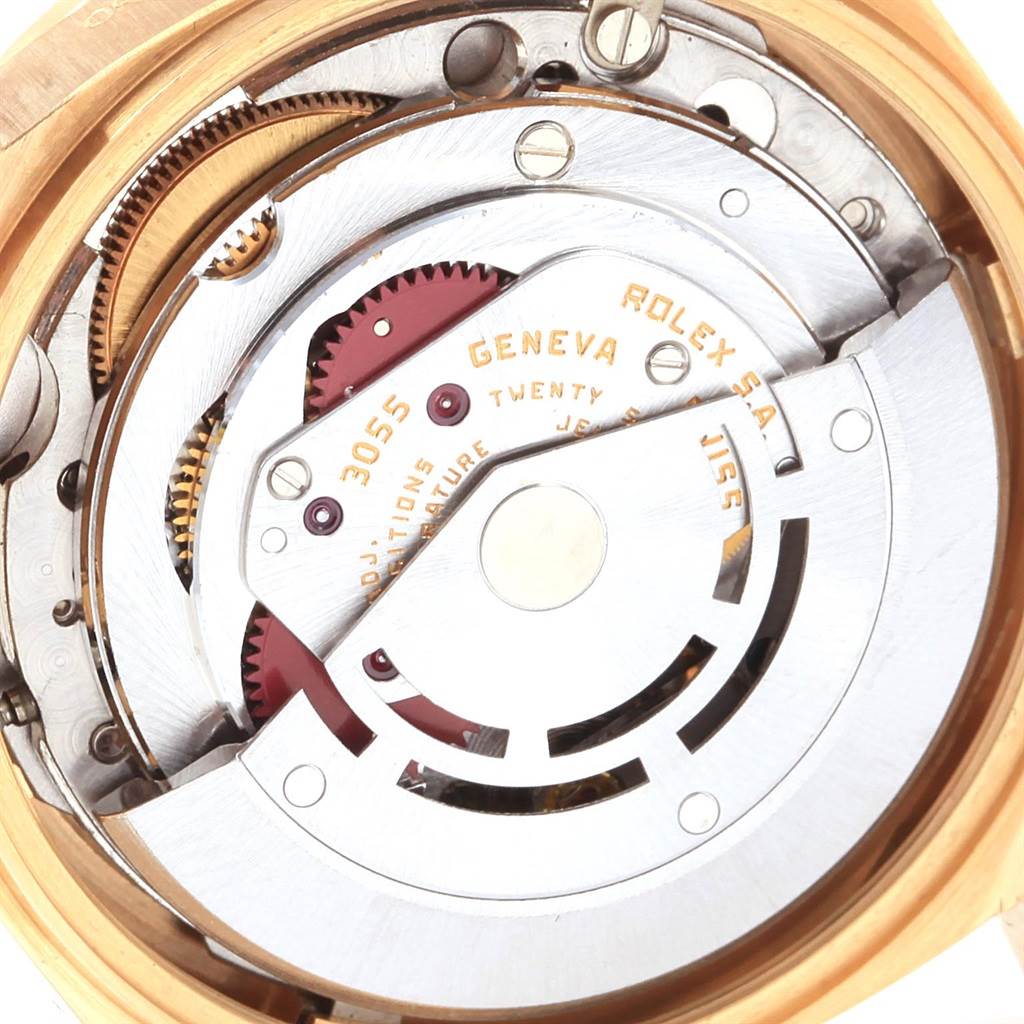 This image shows the internal mechanism of a Rolex President 18048 Men
s Yellow Gold Champagne Dial 18048 Men
s Yellow Gold Champagne Dial model watch, focusing on the movement components.