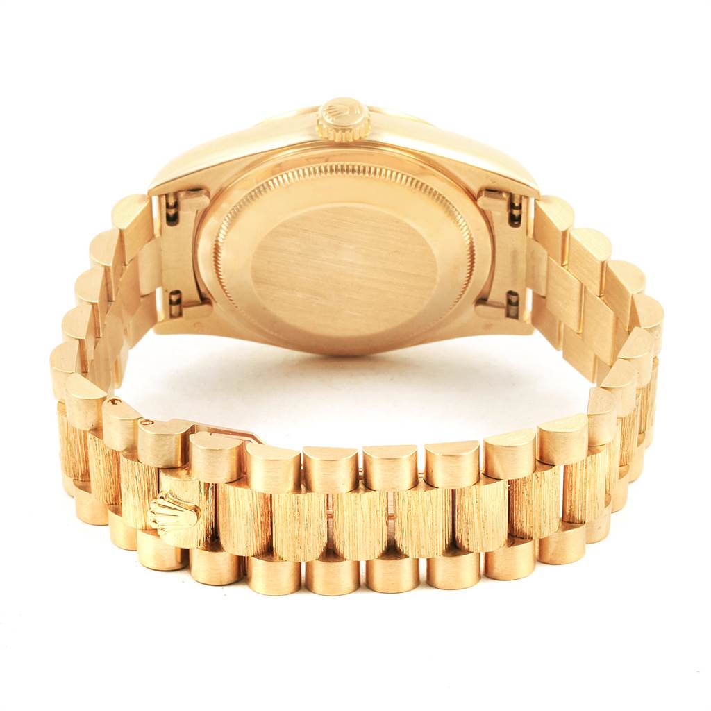 This image shows the back view of a Rolex President 18248 Men
s Yellow Gold Champagne Dial 18248 Men
s Yellow Gold Champagne Dial model watch, clearly displaying the bracelet and case back.