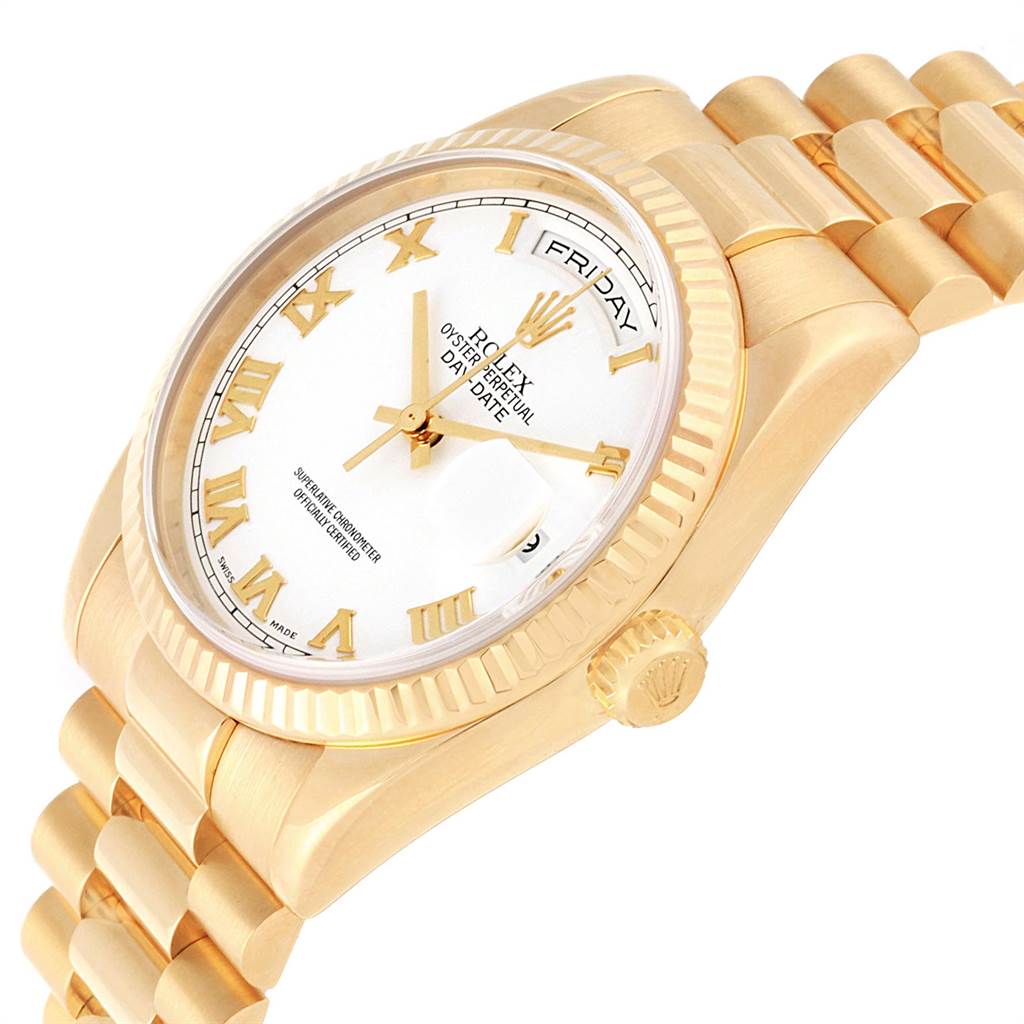 The image shows a side angle of the Rolex President 118238 Men
s Yellow Gold White Dial 118238 Men
s Yellow Gold White Dial model watch, highlighting the face, crown, bezel, and part of the bracelet.
