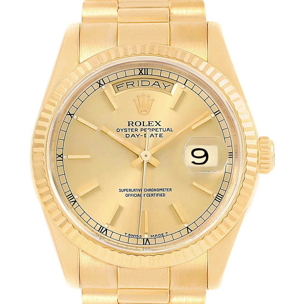 This image shows the front view of a Rolex President 18238 Men
s Yellow Gold Champagne Dial 18238 Men
s Yellow Gold Champagne Dial model watch, highlighting its dial, hands, date, and day displays.
