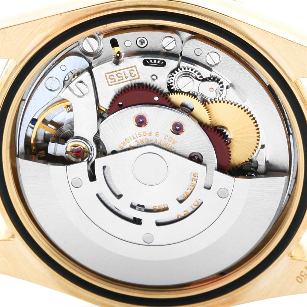 This image shows a close-up, internal view of the movement mechanism of the Rolex President 118238 Men
s Yellow Gold Silver Dial 118238 Men
s Yellow Gold Silver Dial model watch.