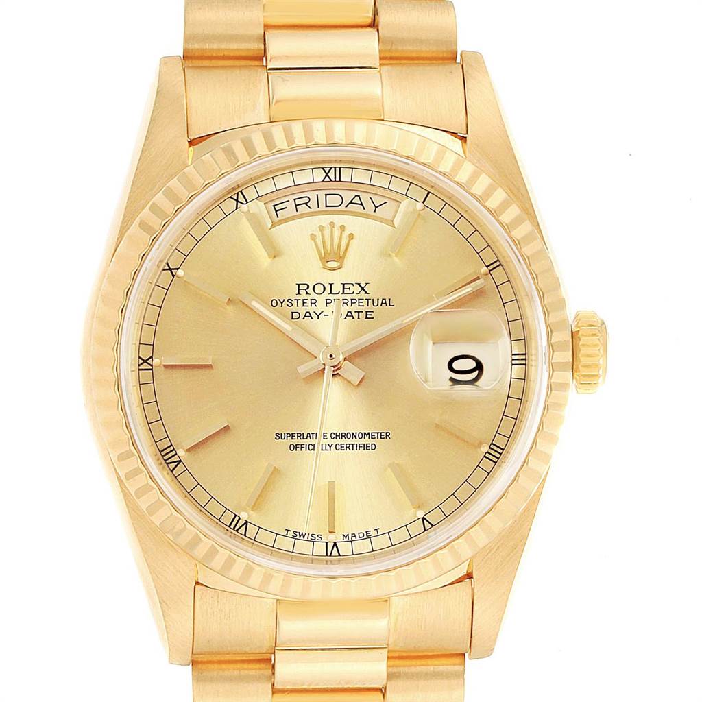 This image shows a close-up, front-facing angle of a Rolex President 18238 Men
s Yellow Gold Champagne Dial 18238 Men
s Yellow Gold Champagne Dial model watch, highlighting the dial, bezel, and part of the bracelet.