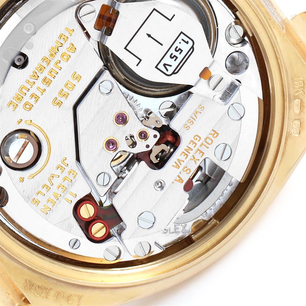 This image shows the internal mechanical movement of a Rolex President 19018 Men
s Yellow Gold Beige Dial 19018 Men
s Yellow Gold Beige Dial watch model.