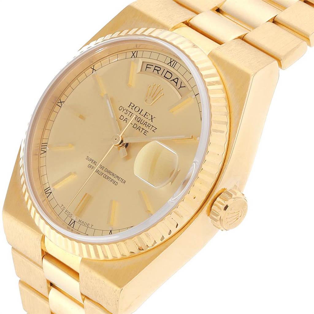 The image shows a close-up angle of the gold dial, fluted bezel, and bracelet of the Rolex President 19018 Men
s Yellow Gold Champagne Dial 19018 Men
s Yellow Gold Champagne Dial model watch.