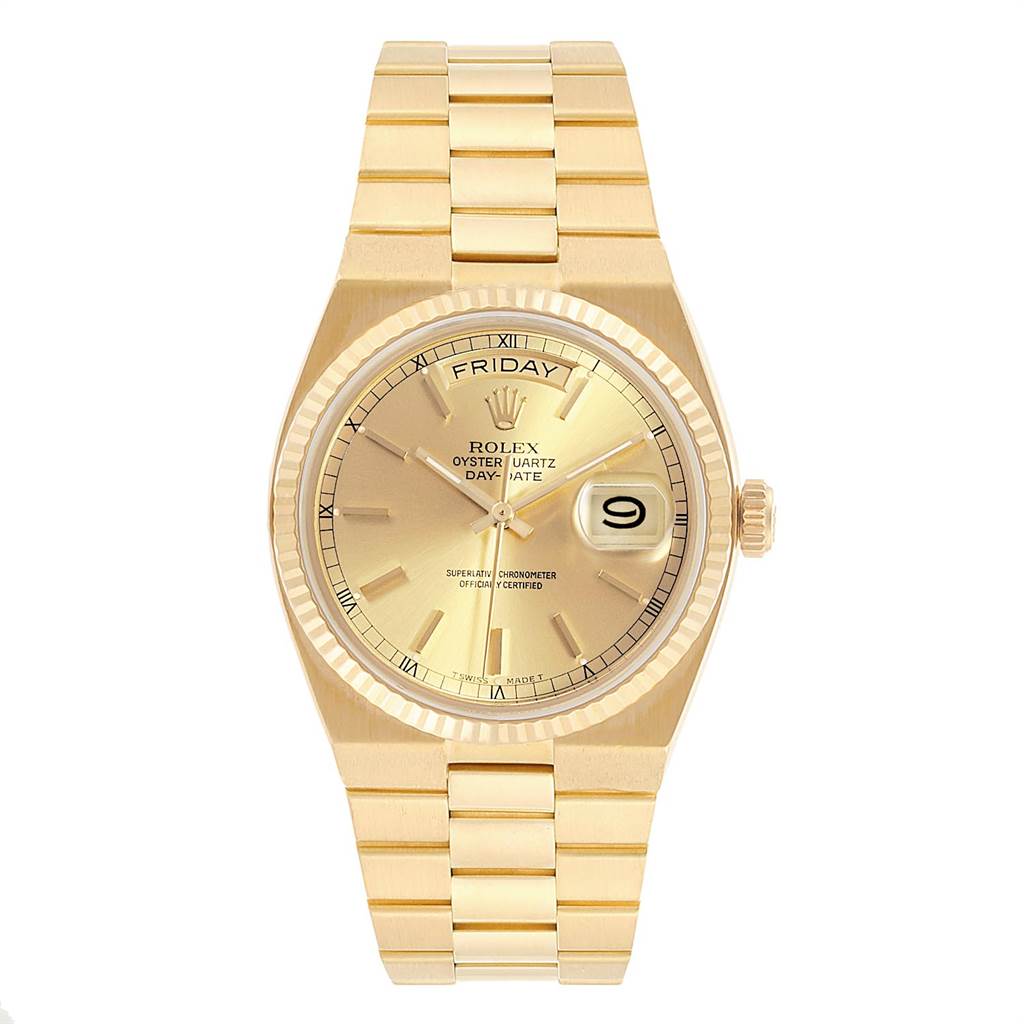 The image shows a front view of a Rolex President 19018 Men
s Yellow Gold Champagne Dial 19018 Men
s Yellow Gold Champagne Dial model watch, displaying the dial, bracelet, and crown.