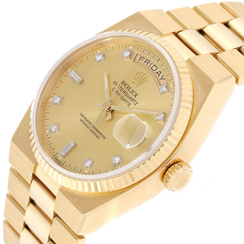 This image shows a side angle of the Rolex President 16240 Men
s Yellow Gold Champagne Dial 16240 Men
s Yellow Gold Champagne Dial model watch, highlighting its gold case, bracelet, and crown, as well as the day and date display.