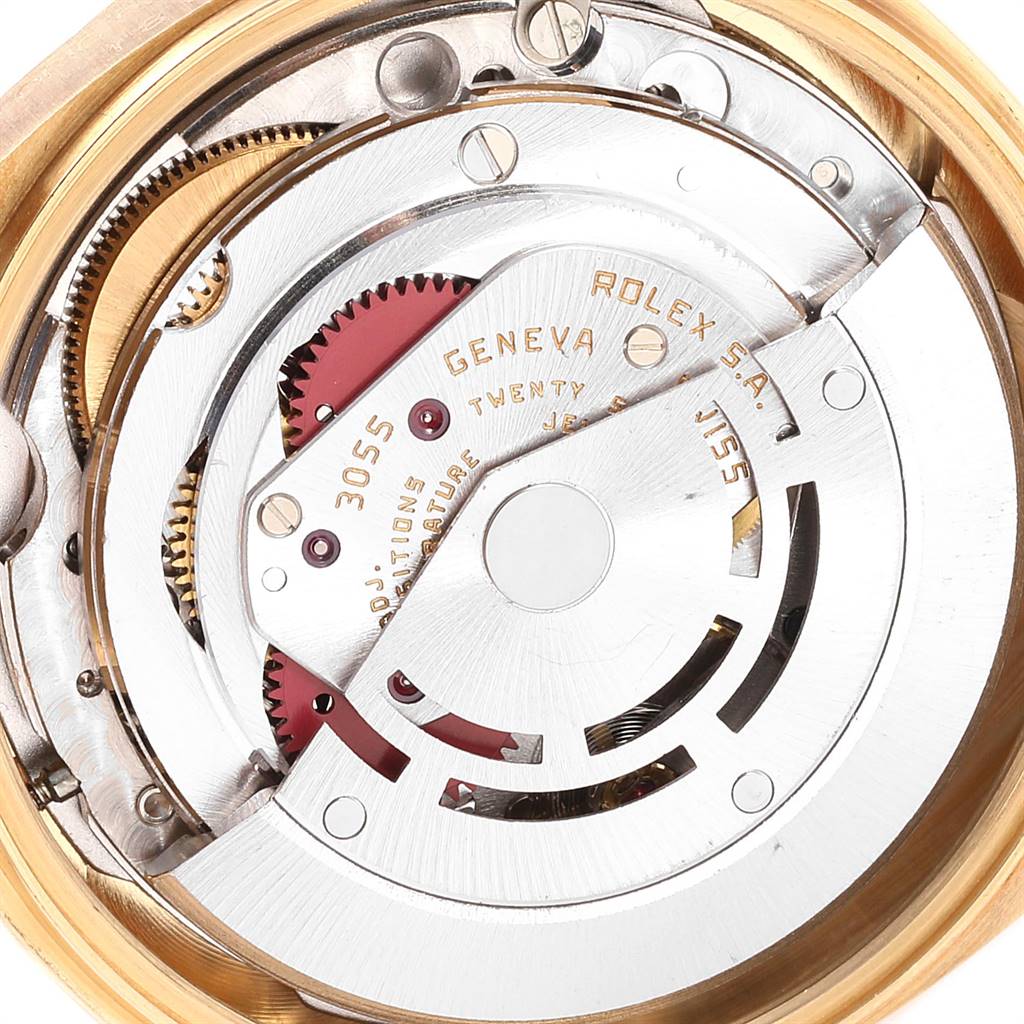 This image shows an internal view of the Rolex President 18038 Men's Yellow Gold Champagne Dial 18038 Men's Yellow Gold Champagne Dial model watch mechanism, highlighting gears and rotating parts.