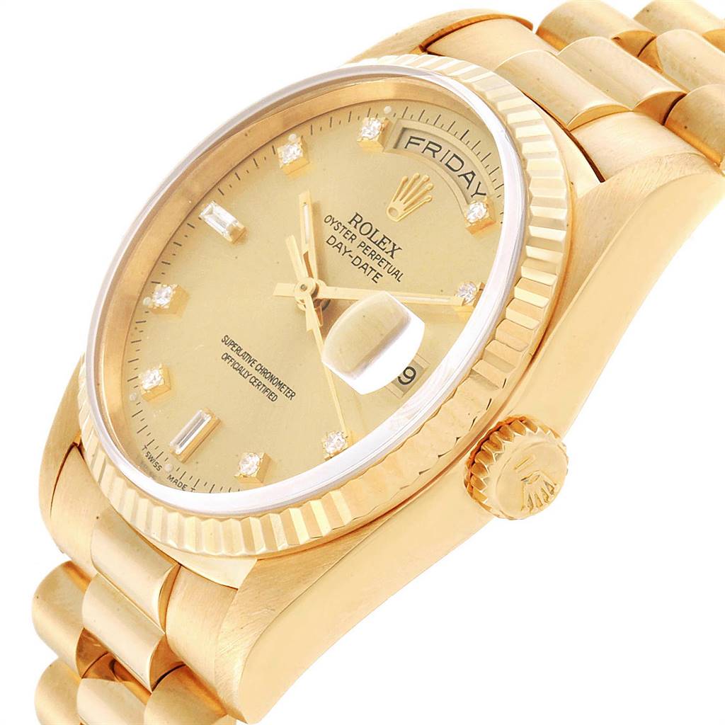The image shows a close-up of the dial, bezel, crown, and bracelet of a Rolex President 18238 Men
s Yellow Gold Champagne Dial 18238 Men
s Yellow Gold Champagne Dial Day-Date watch.