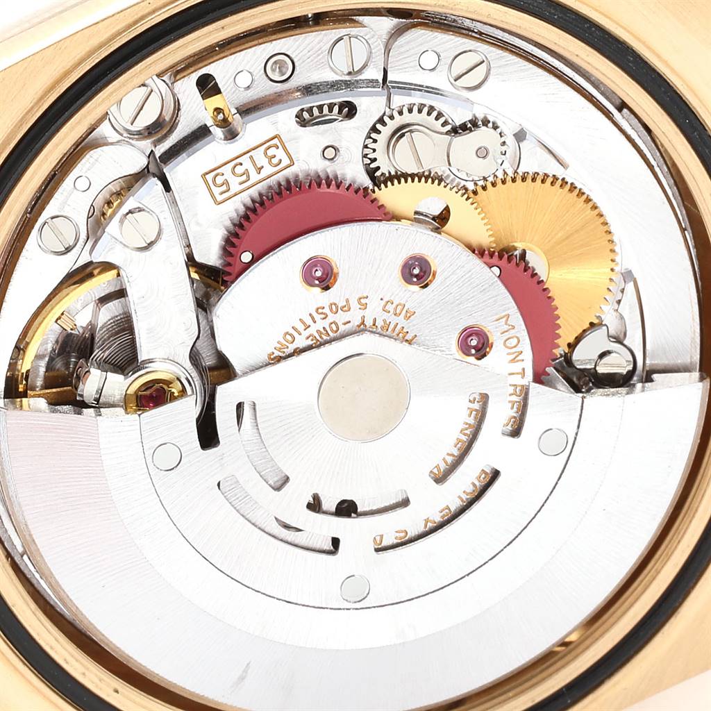 This image shows the intricate mechanical movement of a Rolex President 18238 Men
s Yellow Gold Champagne Dial 18238 Men
s Yellow Gold Champagne Dial model watch, viewed from the back.