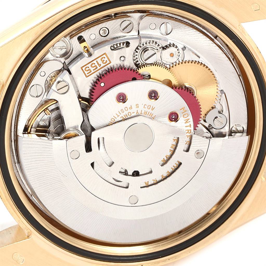 This image shows the internal mechanism of a Rolex President 118238 Men
s Yellow Gold Champagne Dial 118238 Men
s Yellow Gold Champagne Dial model watch viewed from the back.