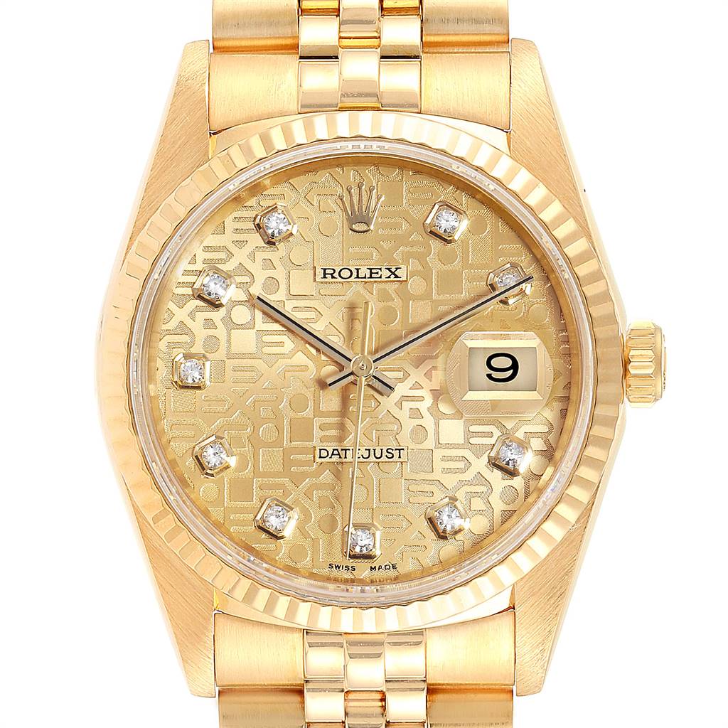 This image shows a Rolex President 16238 Men
s Yellow Gold Champagne Dial 16238 Men
s Yellow Gold Champagne Dial model watch from a top-down angle, highlighting the dial, date window, and part of the band.