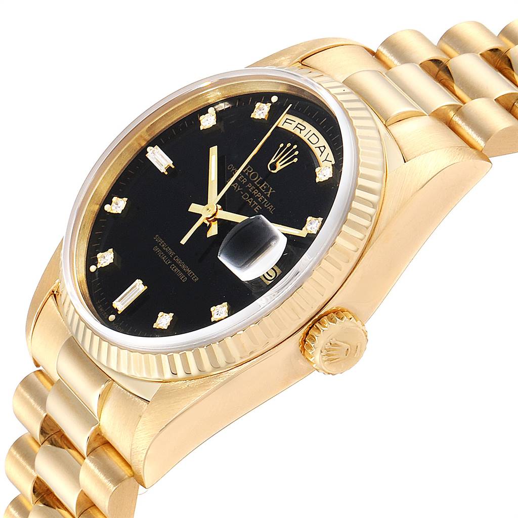 This angle of the Rolex President 18238 Men
s Yellow Gold Black Dial 18238 Men
s Yellow Gold Black Dial model watch showcases the gold bracelet, black dial, day/date windows, and fluted bezel.