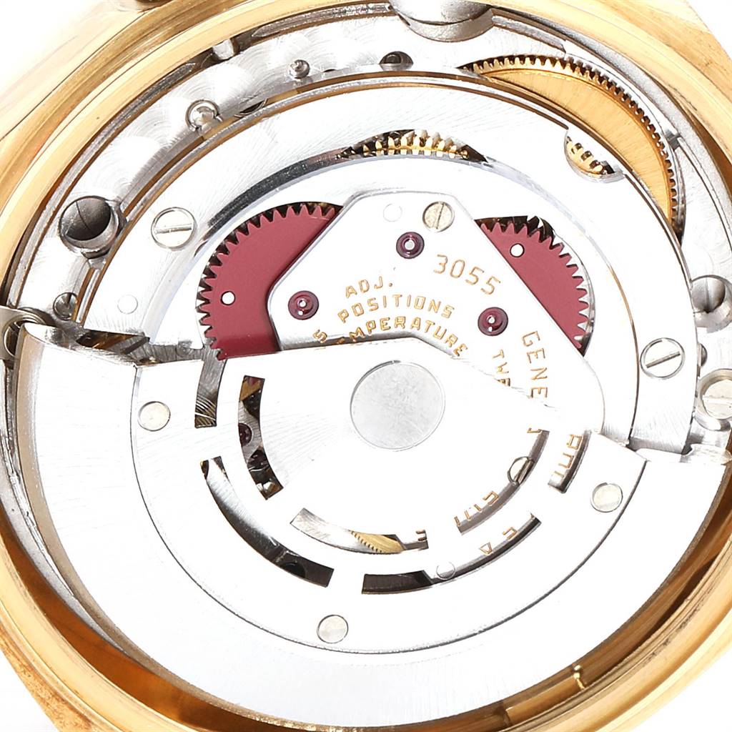 This image shows the movement mechanism of a Rolex President 18038 Men
s Yellow Gold Champagne Dial 18038 Men
s Yellow Gold Champagne Dial model watch from an internal angle.