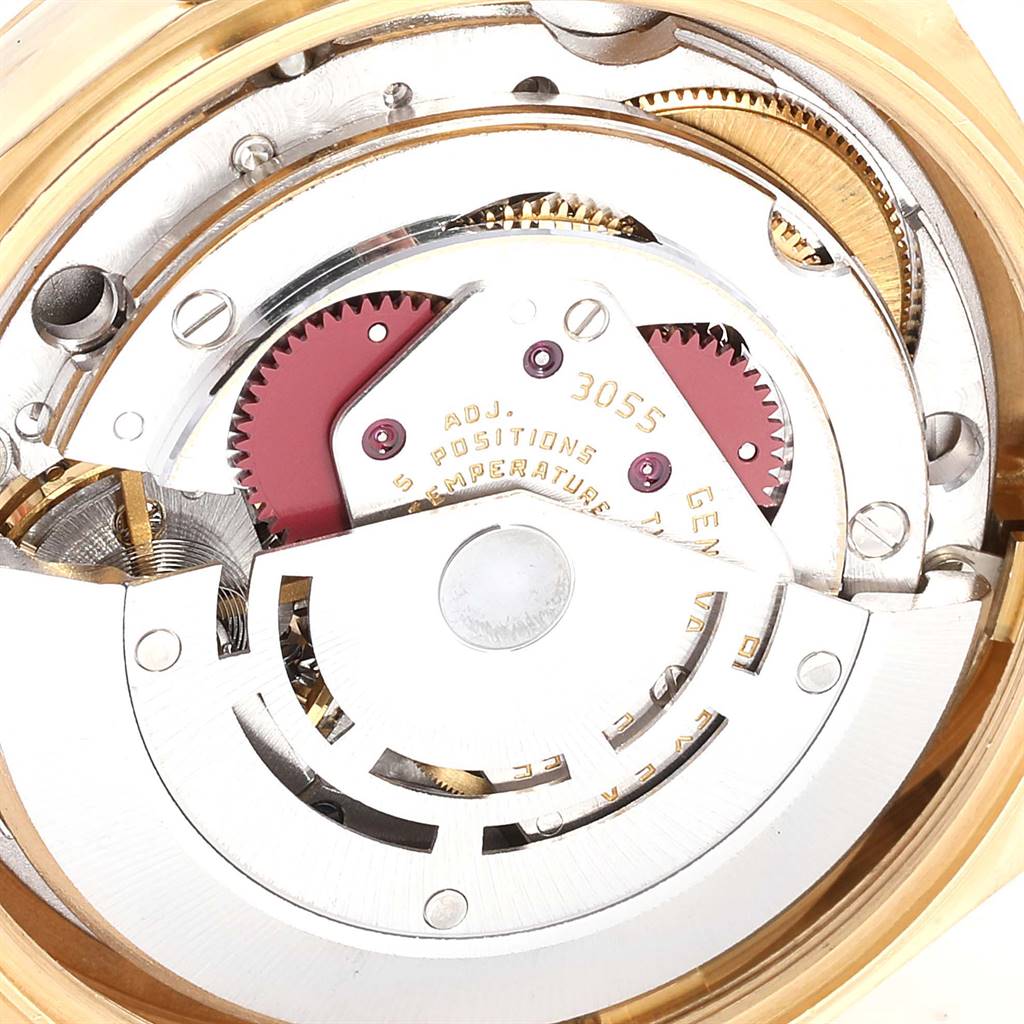 This image shows an internal angle of the Rolex President 18038 Men
s Yellow Gold Silver Dial 18038 Men
s Yellow Gold Silver Dial watch, highlighting the exposed mechanical movement components.