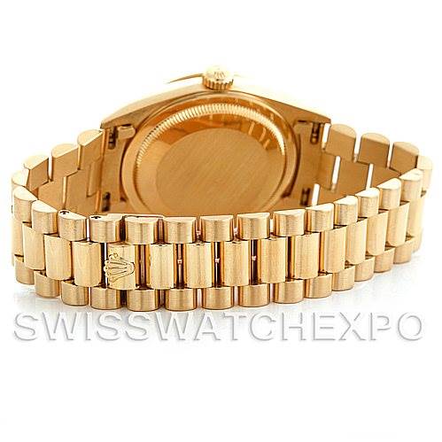 This image shows the back view and bracelet of a Rolex President 18238 Men
s Yellow Gold Champagne Dial 18238 Men
s Yellow Gold Champagne Dial model watch.