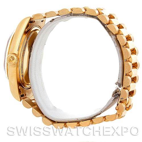 The image shows a side view of the Rolex President 16018 Men
s Yellow Gold Silver Dial 16018 Men
s Yellow Gold Silver Dial model watch, featuring the case and bracelet.