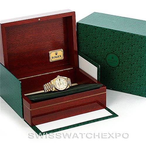 The image shows a Rolex President 18238 Men's Yellow Gold Beige Dial 18238 Men's Yellow Gold Beige Dial model watch in a wooden display box with its green outer box visible.