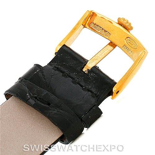 The image shows the buckle and strap of a Rolex President 1503 Men's Yellow Gold White Dial 1503 Men's Yellow Gold White Dial model, viewed from the top.