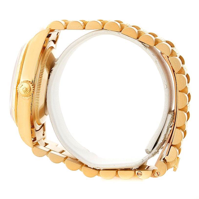 This side view of the Rolex President 18248 Men
s Yellow Gold Champagne Dial 18248 Men
s Yellow Gold Champagne Dial model showcases the watch case, crown, and band.