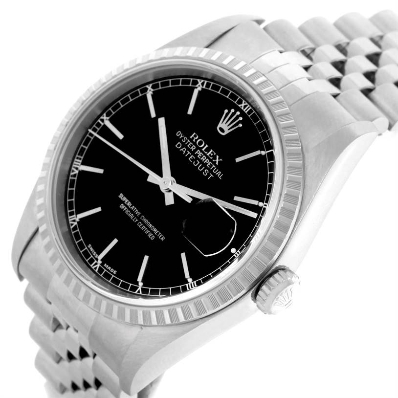 The image shows a close-up angle of the Rolex Datejust 16220 Men
s Stainless Steel Black Dial 16220 Men
s Stainless Steel Black Dial watch, highlighting its dial, bezel, crown, and bracelet.