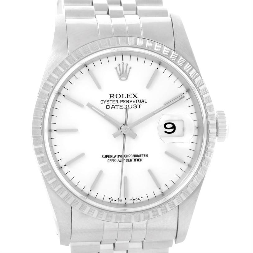 This image shows the front view of a Rolex Datejust 16220 Men
s Stainless Steel White Dial 16220 Men
s Stainless Steel White Dial watch, highlighting the dial, hands, date window, and bezel.
