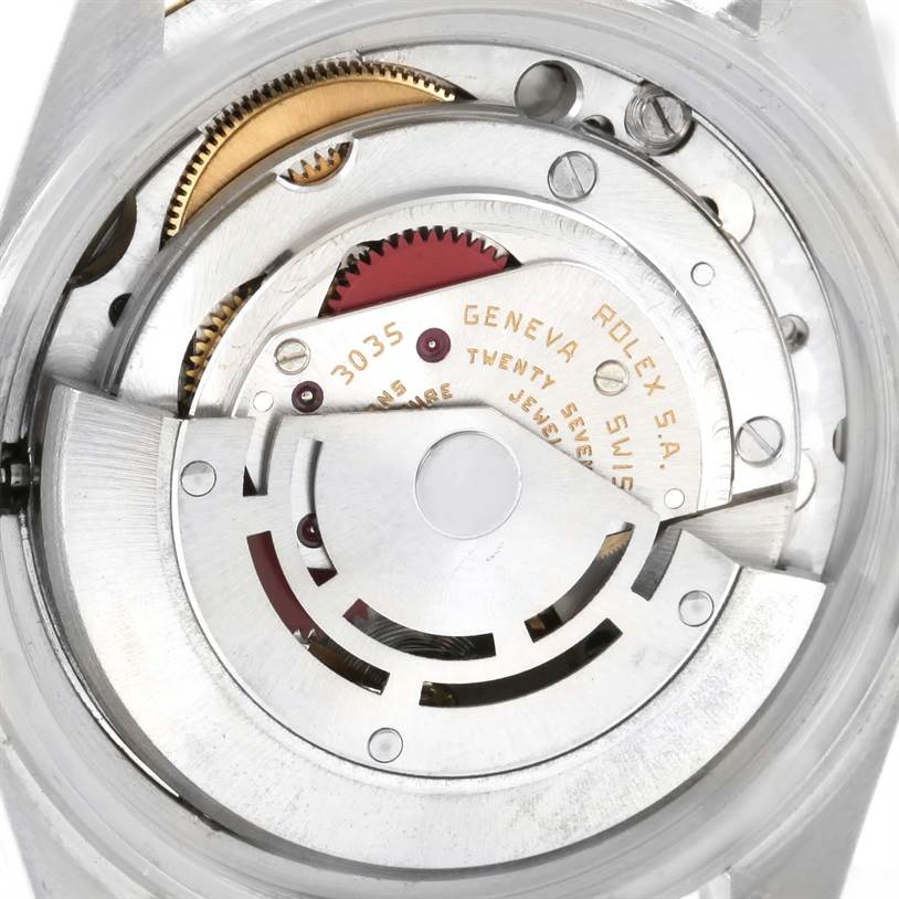 This image shows the movement mechanism of a Rolex Datejust 16013 Men
s Stainless Steel Black Dial 16013 Men
s Stainless Steel Black Dial watch from the back angle.