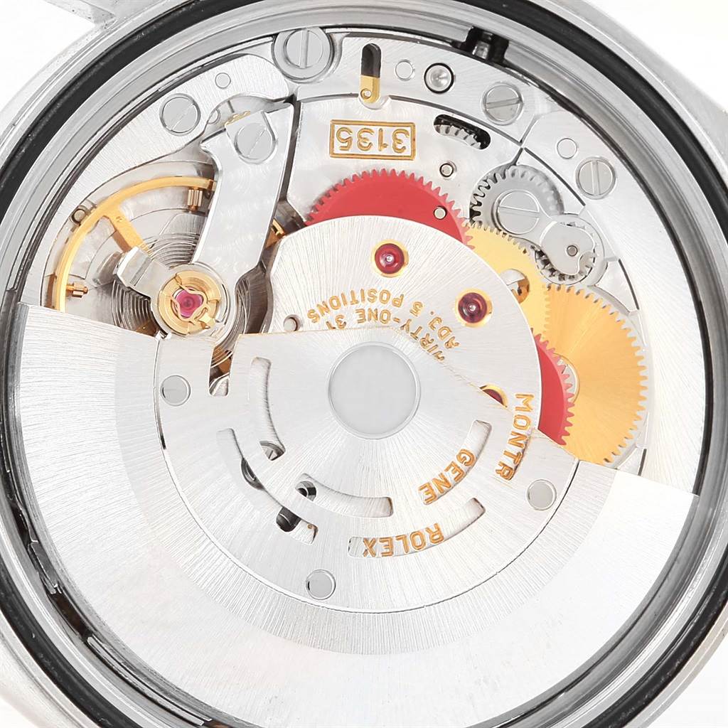 This image shows the movement mechanism of the Rolex Datejust 16233 Men's Steel and Gold (two tone) Champagne Dial 16233 Men's Steel and Gold (two tone) Champagne Dial model from an overhead angle.