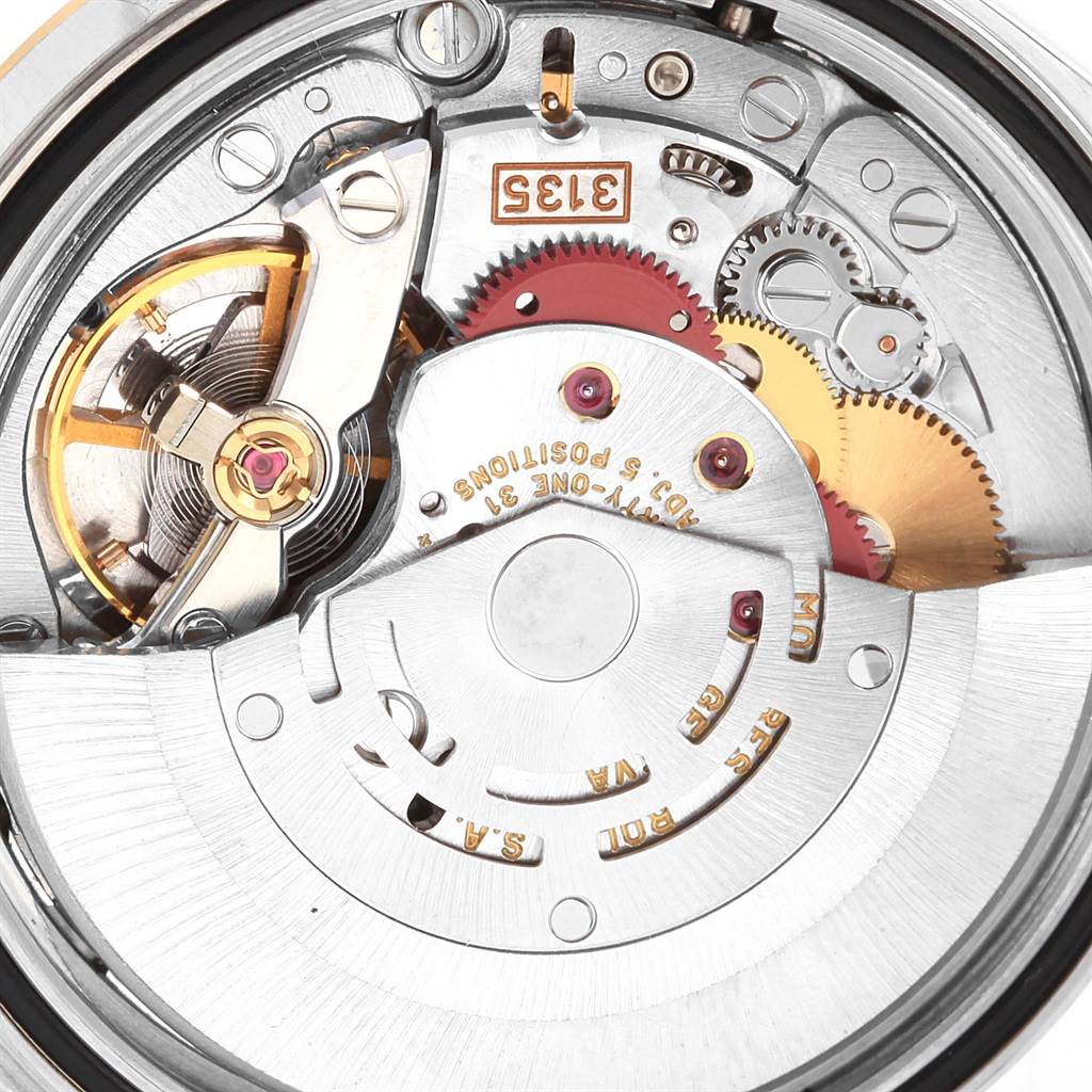 This image shows the internal mechanical movement of a Rolex Datejust 16233 Men's Steel and Gold (two tone) Champagne Dial 16233 Men's Steel and Gold (two tone) Champagne Dial watch from an overhead angle.