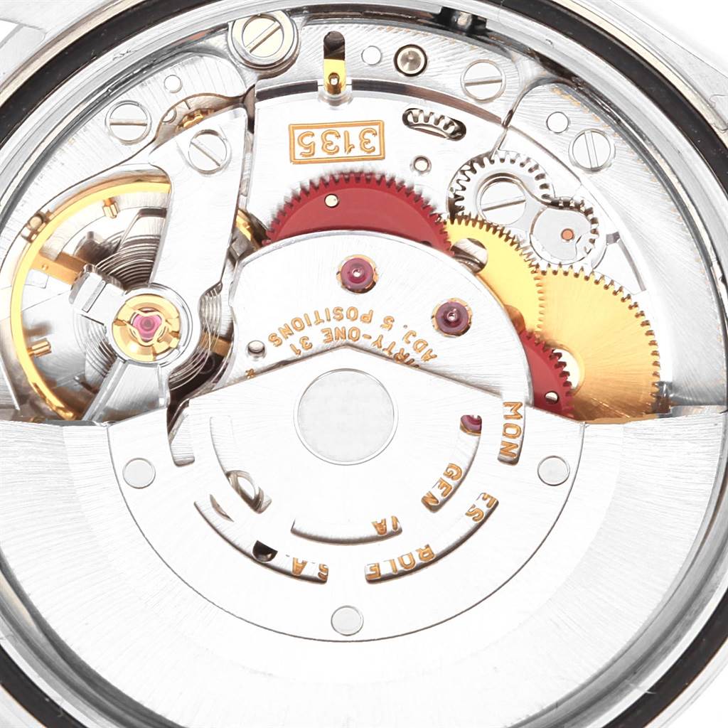 The image shows the internal mechanical movement of a Rolex Datejust 20800 Men
s Stainless Steel Silver Dial 20800 Men
s Stainless Steel Silver Dial watch.