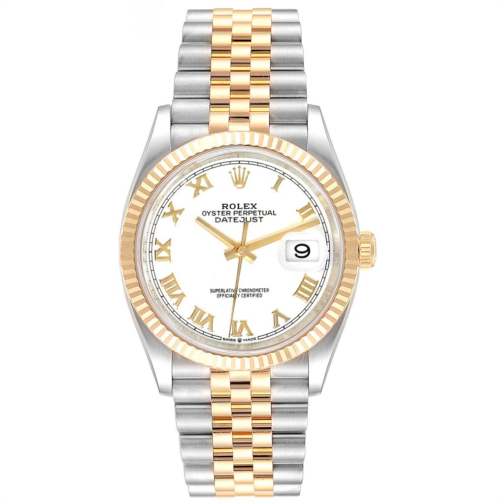 This image shows a front view of a Rolex Datejust 126233 Men
s Steel and Gold (two tone) White Dial 126233 Men
s Steel and Gold (two tone) White Dial watch featuring a two-tone bracelet and gold fluted bezel.