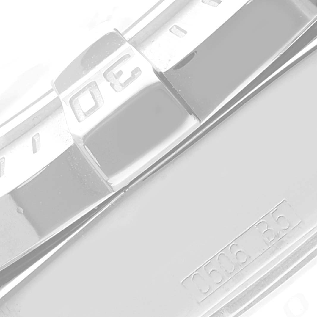 The image shows a close-up view of the bezel on the Colt model by Breitling.