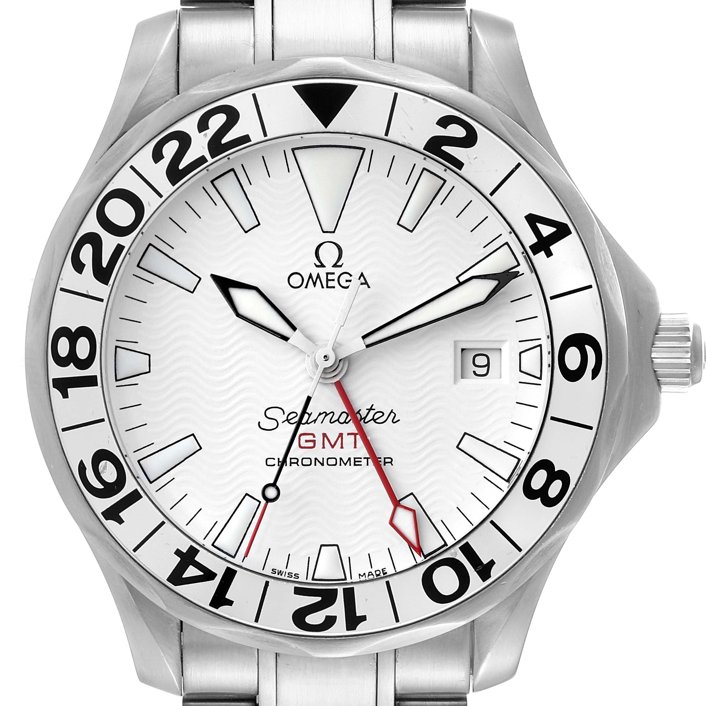 The image shows a front view of the Omega Seamaster 2538.20.00 Men's Stainless Steel White Dial 2538.20.00 Men's Stainless Steel White Dial GMT Chronometer, highlighting its face, bezel, and part of the metal bracelet.