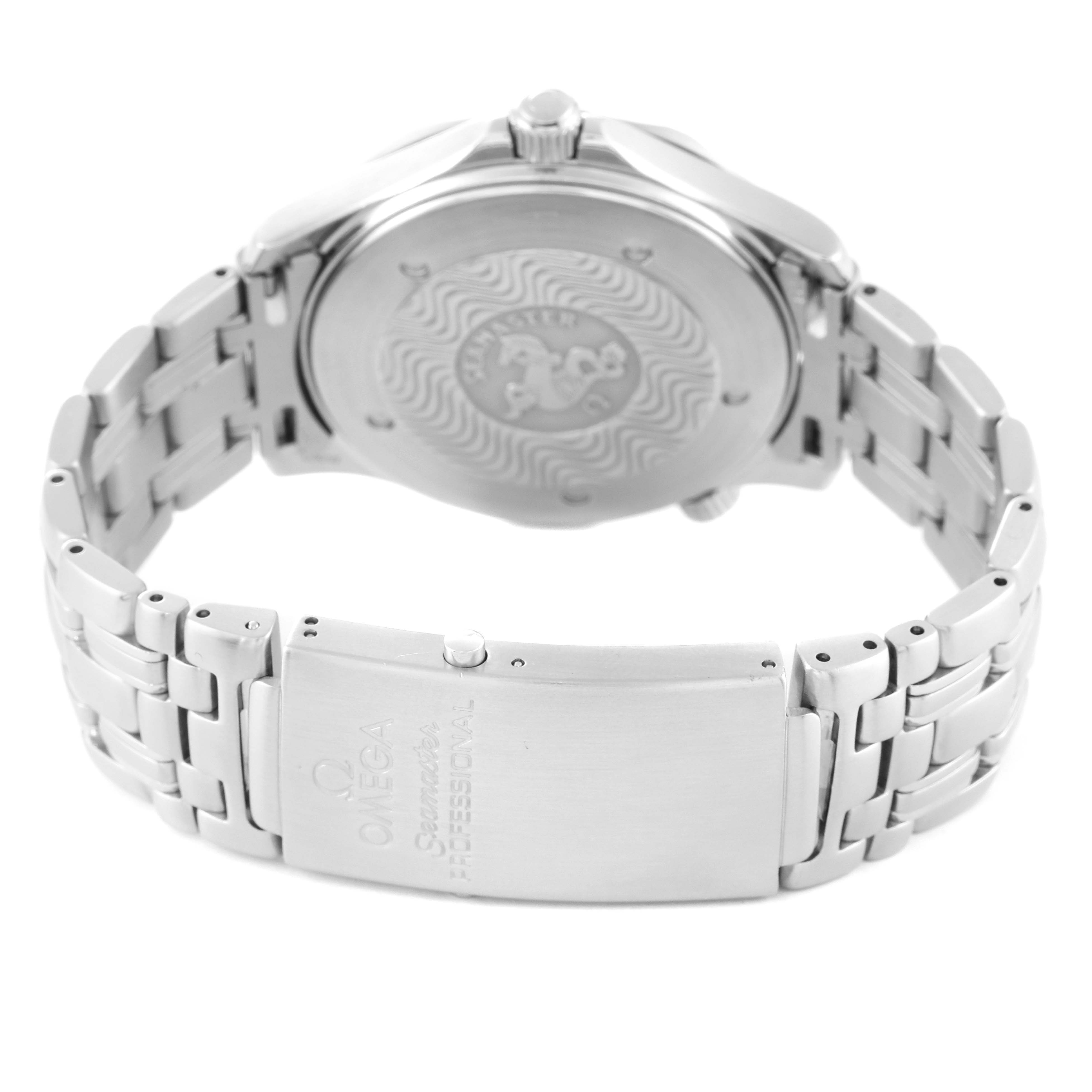 The image shows the back case and stainless steel bracelet with clasp of the Omega Seamaster 2541.80.00 Men's Stainless Steel Blue Dial 2541.80.00 Men's Stainless Steel Blue Dial watch.