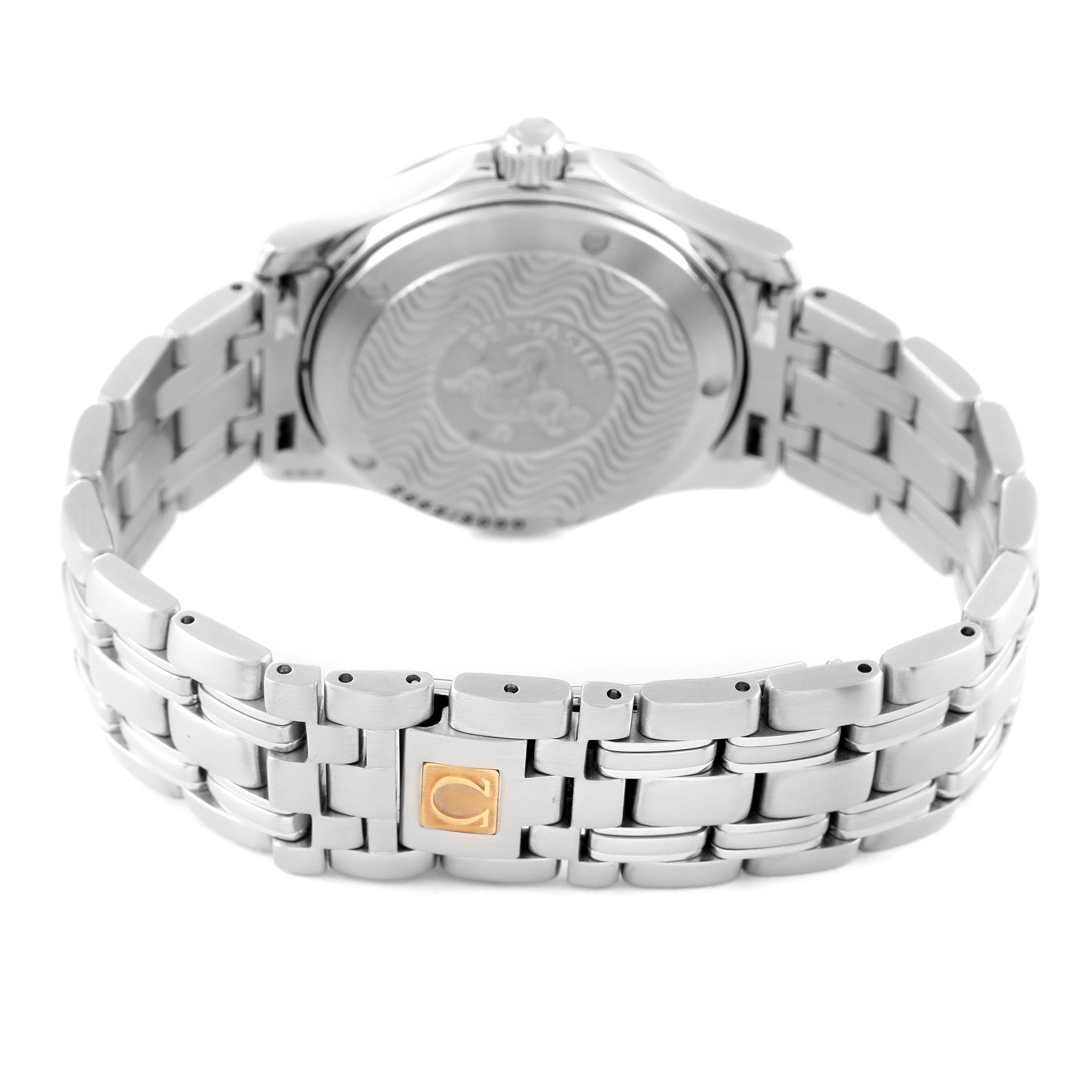 The image shows the back and bracelet of an Omega Seamaster 2553.41.00 Men's Stainless Steel Green Dial 2553.41.00 Men's Stainless Steel Green Dial watch, highlighting its case back and metal links.