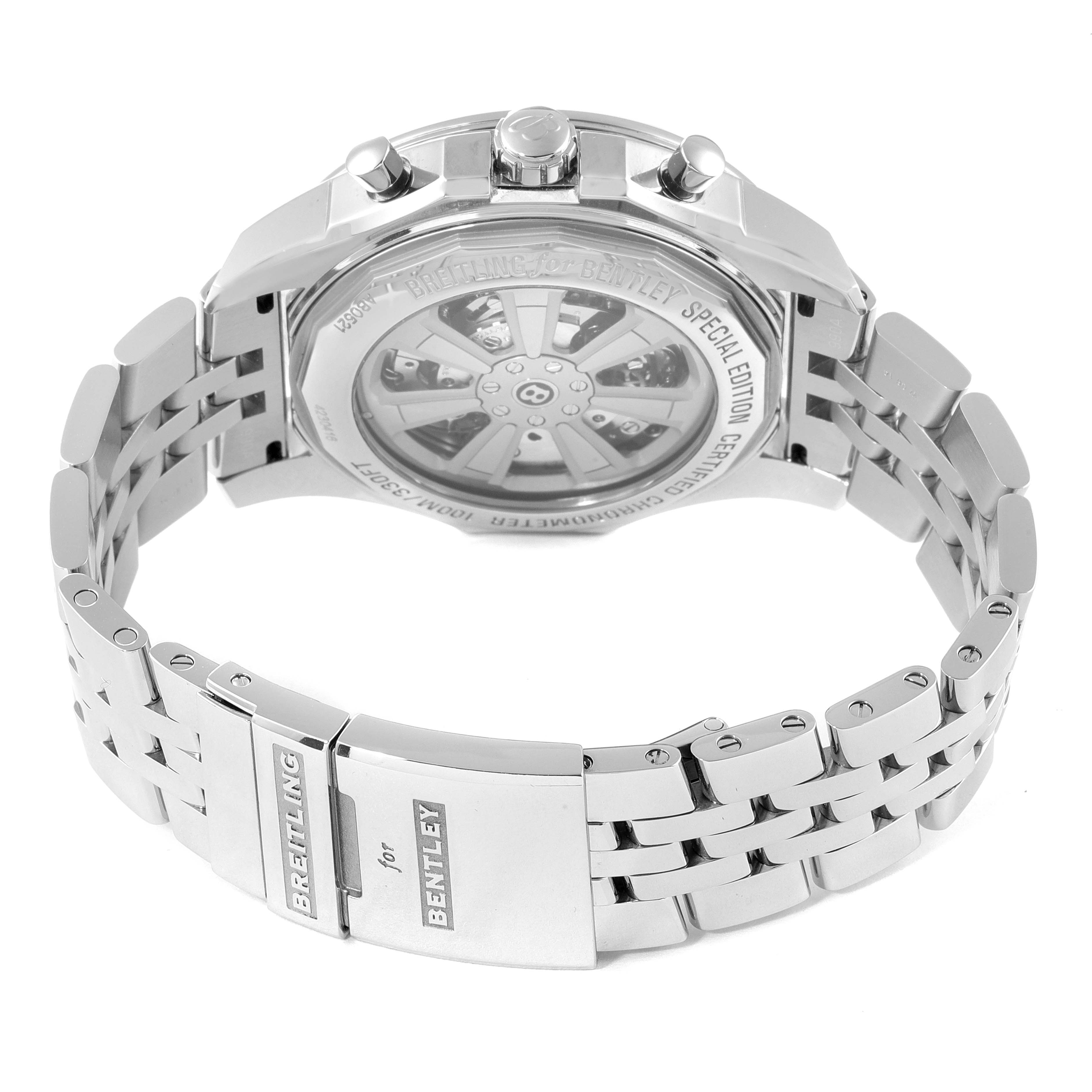 The image shows the back and bracelet of the Bentley model by Breitling, highlighting the clasp and caseback with visible rotor.