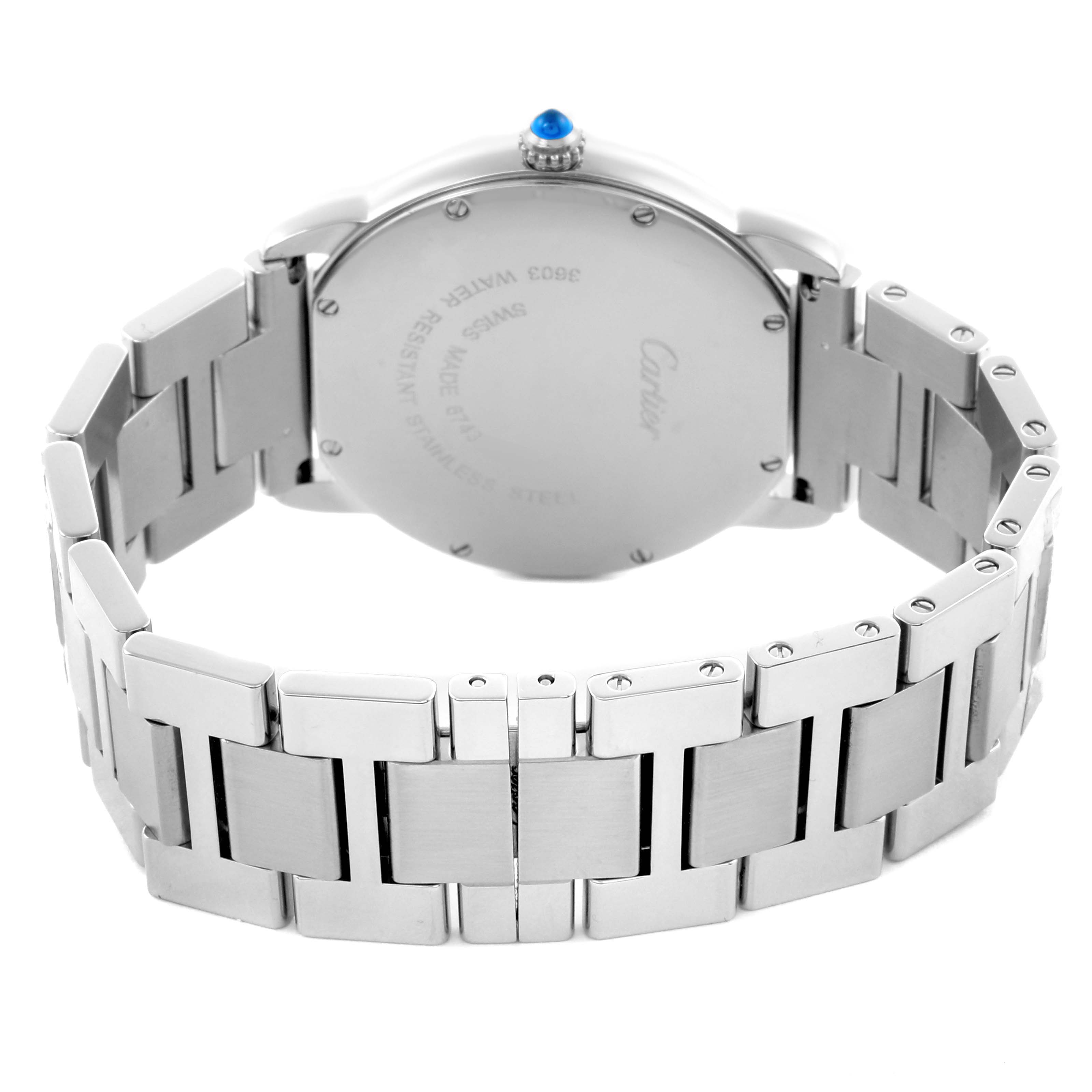 The image shows the back view of a Cartier Ronde W6701005 Men
s Stainless Steel Silver Dial W6701005 Men
s Stainless Steel Silver Dial watch, highlighting the clasp and stainless steel bracelet.