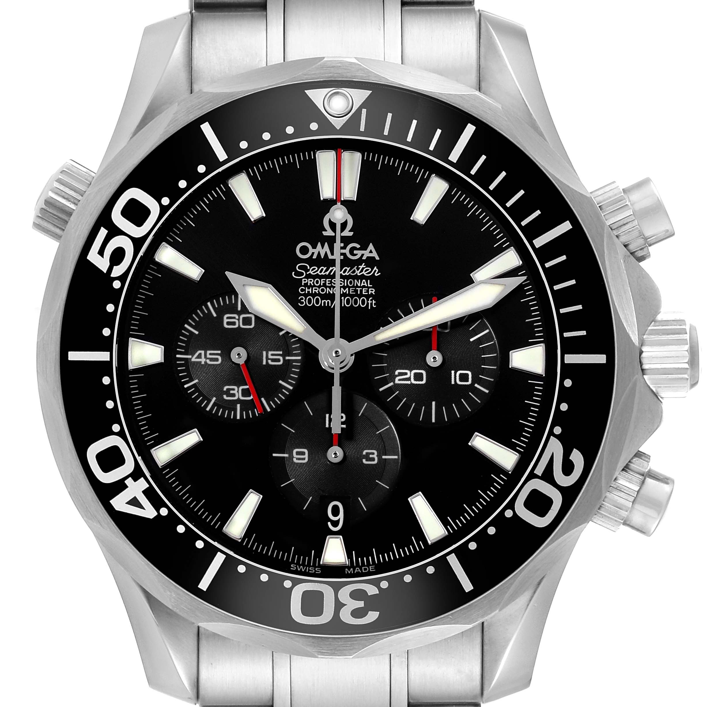 This image shows a frontal view of an Omega Seamaster 2594.52.00 Men
s Stainless Steel Black Dial 2594.52.00 Men
s Stainless Steel Black Dial watch, highlighting its dial, bezel, and bracelet.