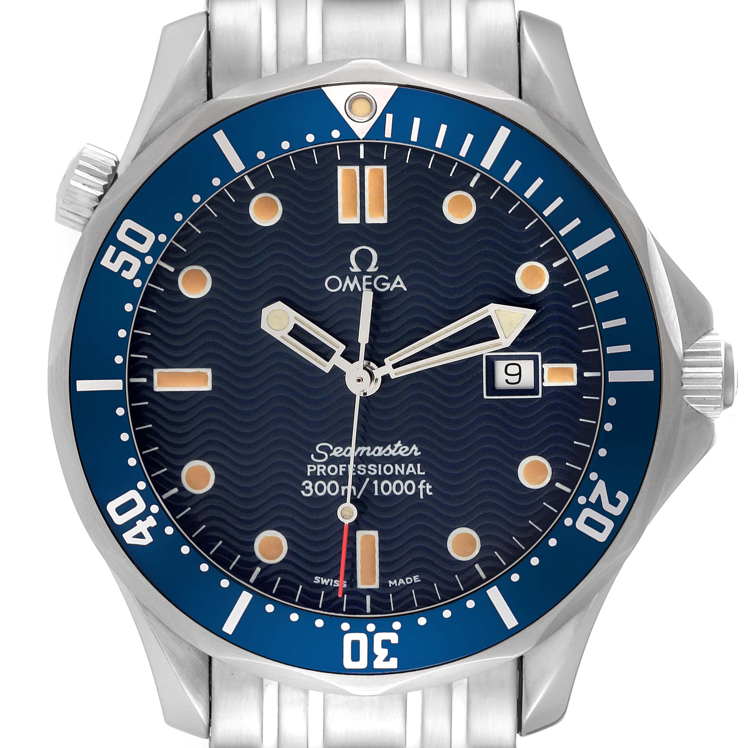 The image shows a front angle view of an Omega Seamaster 2541.80.00 Men
s Stainless Steel Blue Dial 2541.80.00 Men
s Stainless Steel Blue Dial watch, highlighting its face, bezel, and bracelet.