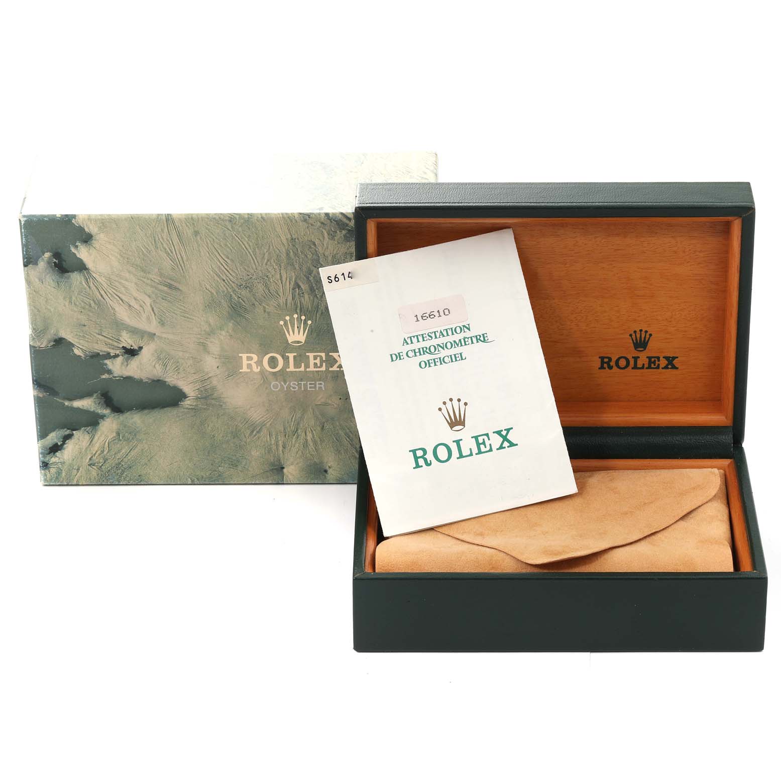 The image shows a Rolex Submariner 16610 Men
s Stainless Steel Black Dial 16610 Men
s Stainless Steel Black Dial model
s packaging, including the outer box, inner wooden box, and a manual.