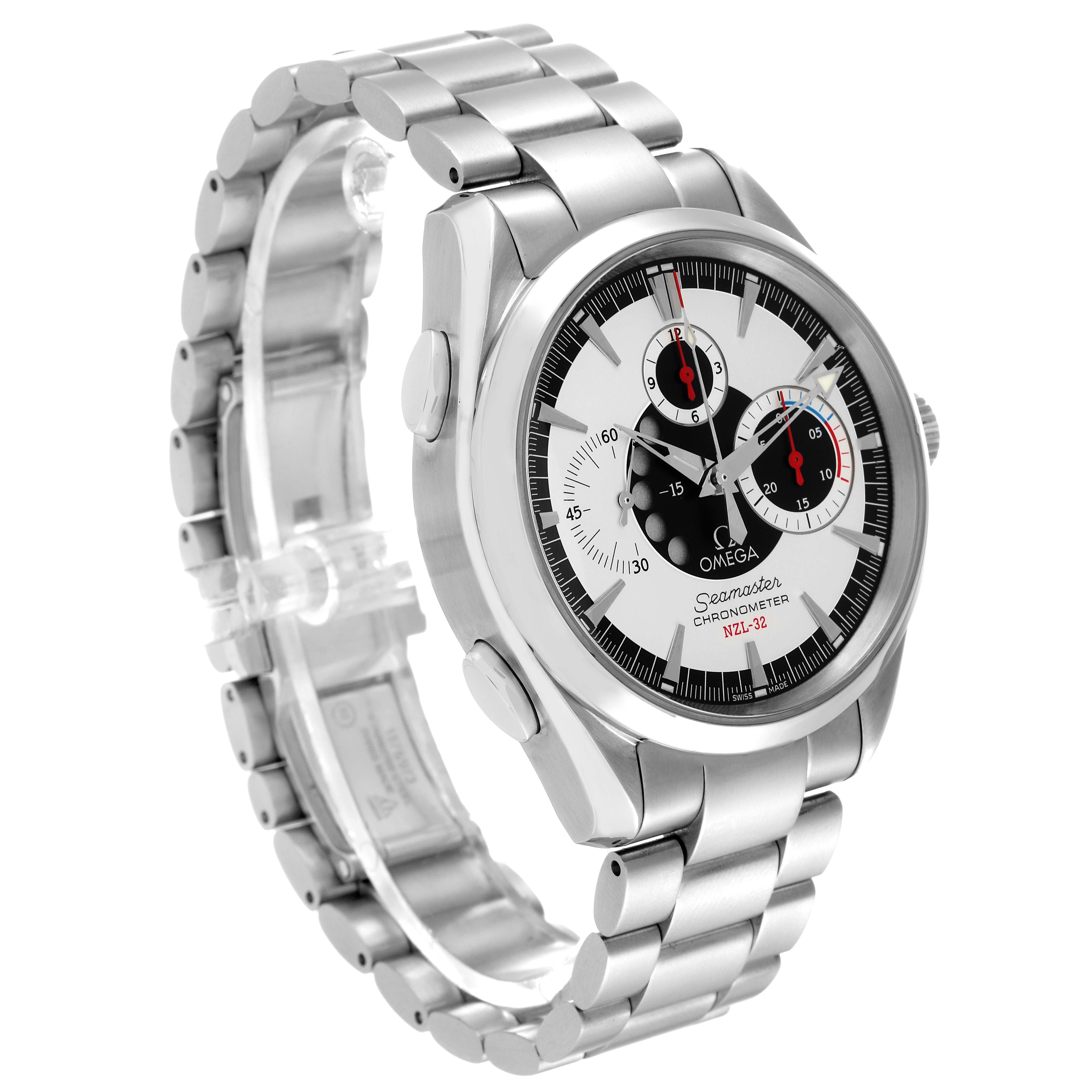 The Omega Aqua Terra 2513.30.00 Men
s Stainless Steel Silver Dial 2513.30.00 Men
s Stainless Steel Silver Dial watch is depicted from a front-left angle showcasing its dial, bezel, and bracelet.