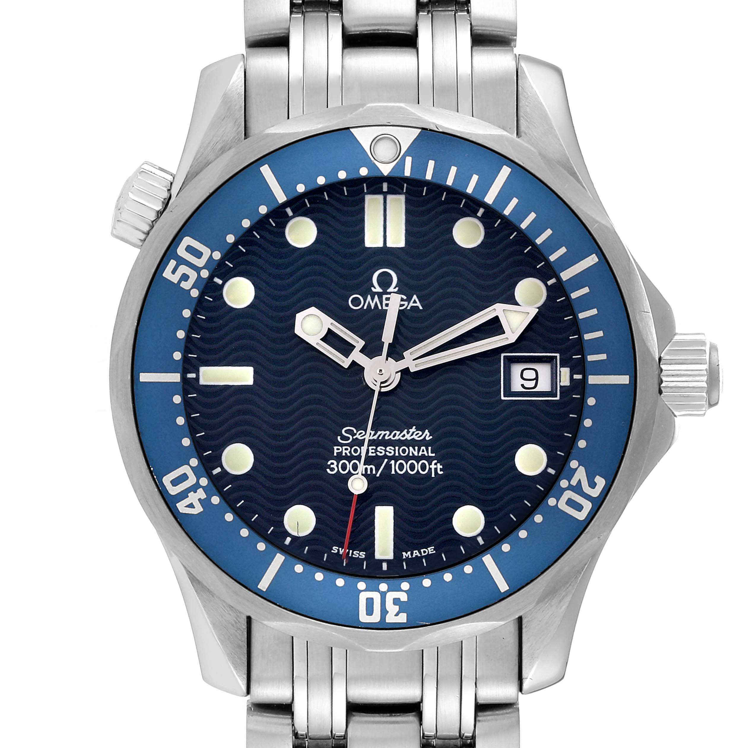 This image shows a front view of an Omega Seamaster 2561.80.00 Men
s Stainless Steel Blue Dial 2561.80.00 Men
s Stainless Steel Blue Dial watch with a stainless steel bracelet and a blue dial.