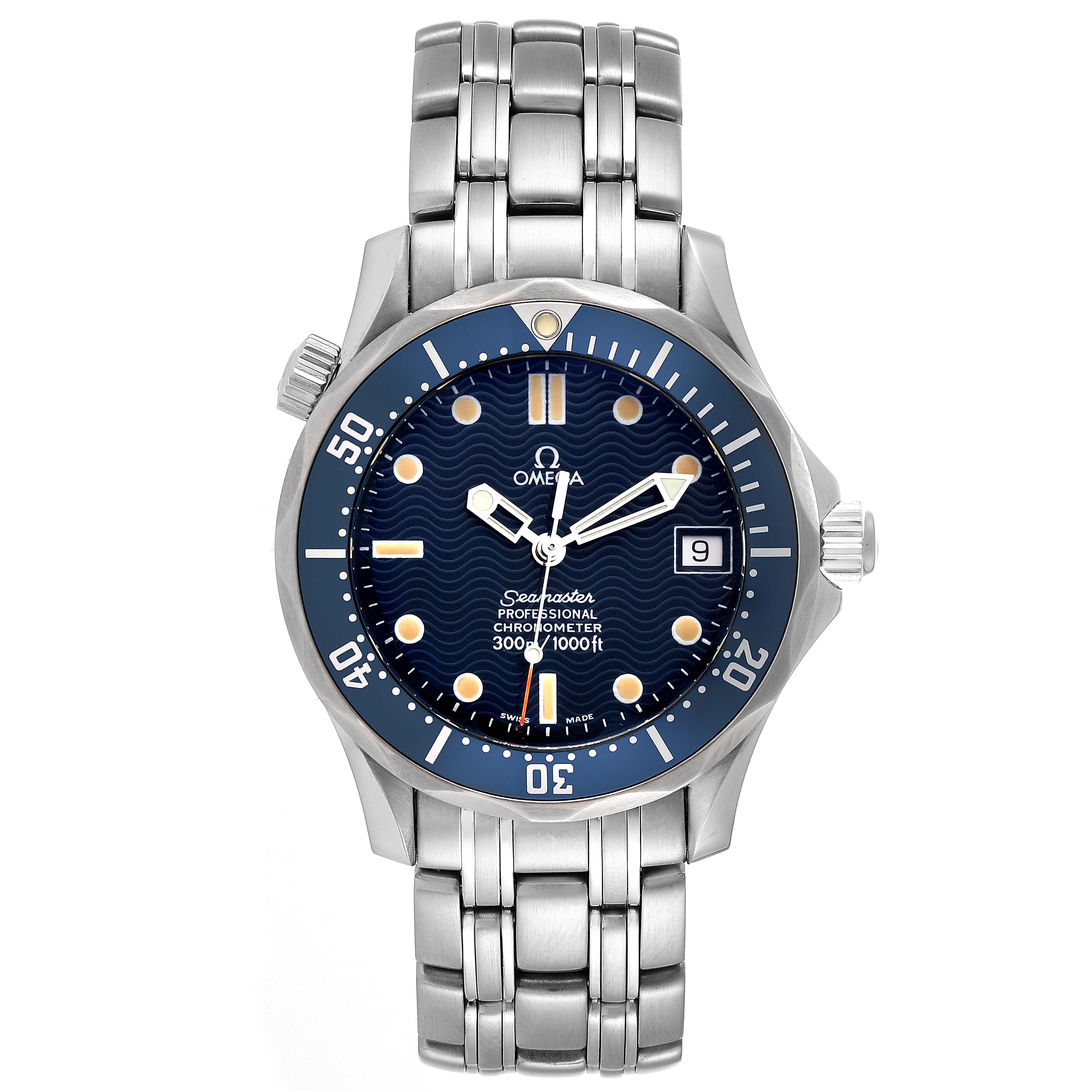 The image shows a front view of the Omega Seamaster 2551.80.00 Men's Stainless Steel Blue Dial 2551.80.00 Men's Stainless Steel Blue Dial watch, featuring its bracelet, dial, bezel, and crown.